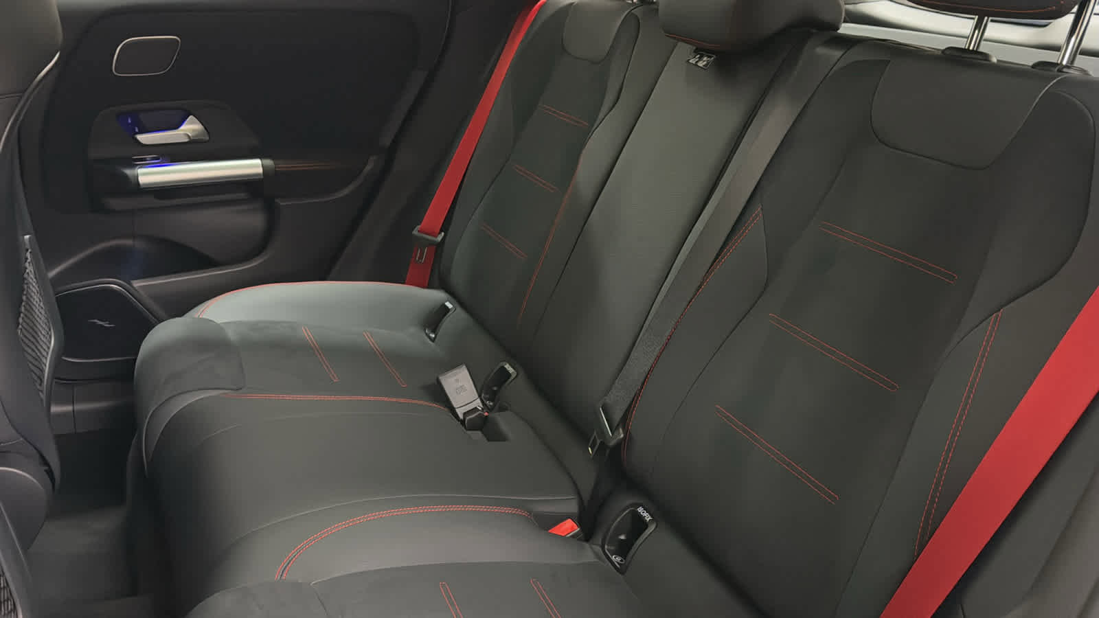 New 2026 Mercedes-Benz GLA 35 AMG 4MATIC image 33