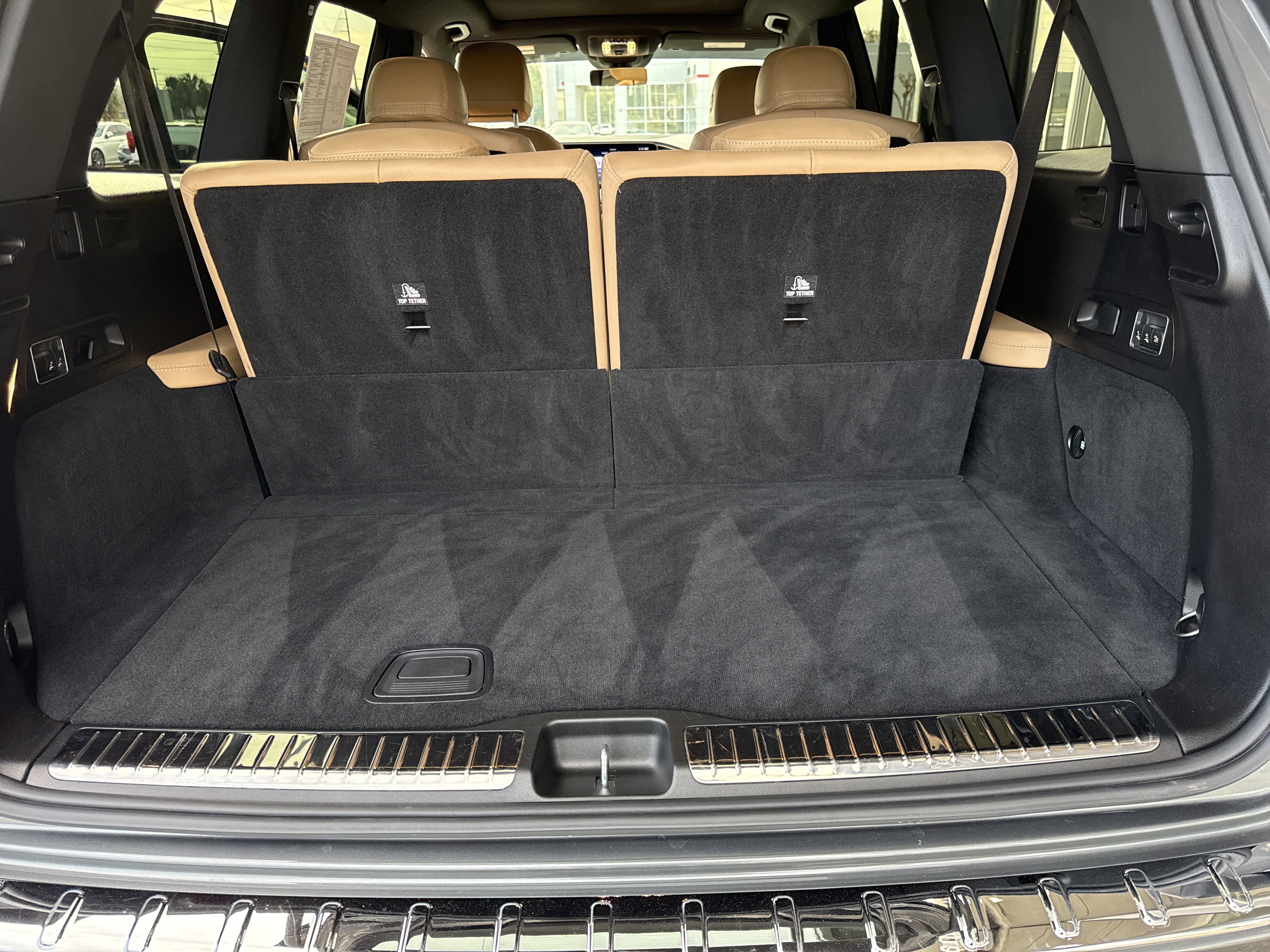 Used 2024 Mercedes-Benz GLS 450 4MATIC image 13