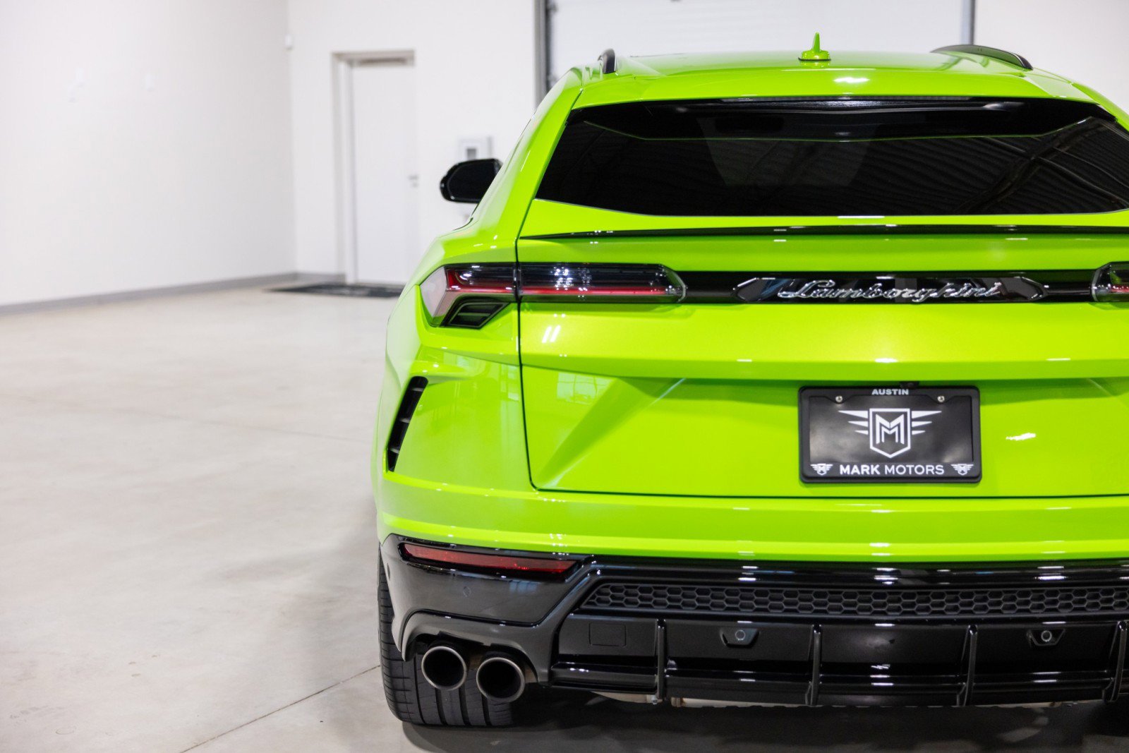 Used 2022 Lamborghini Urus image 14