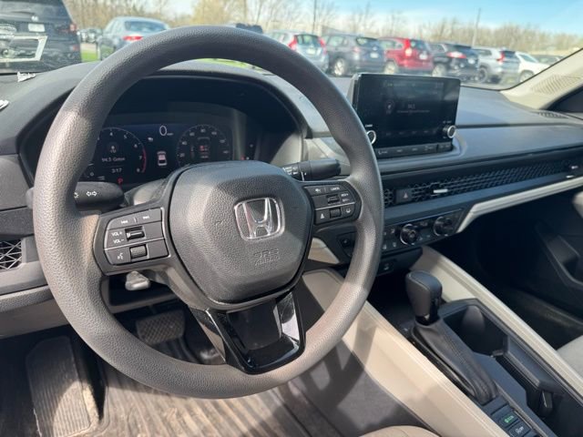 Used 2023 Honda Accord EX image 14