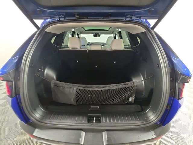 Used 2022 Hyundai Tucson Limited w/ Cargo Package FWD image 16
