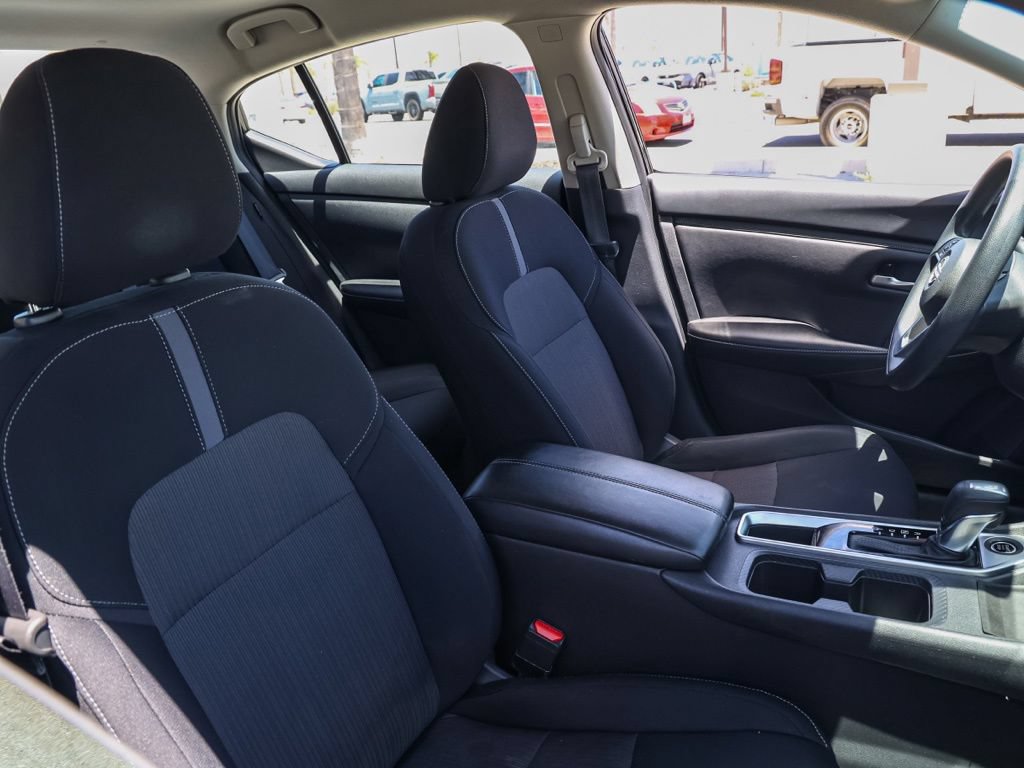 Used 2024 Nissan Sentra SV FWD image 20