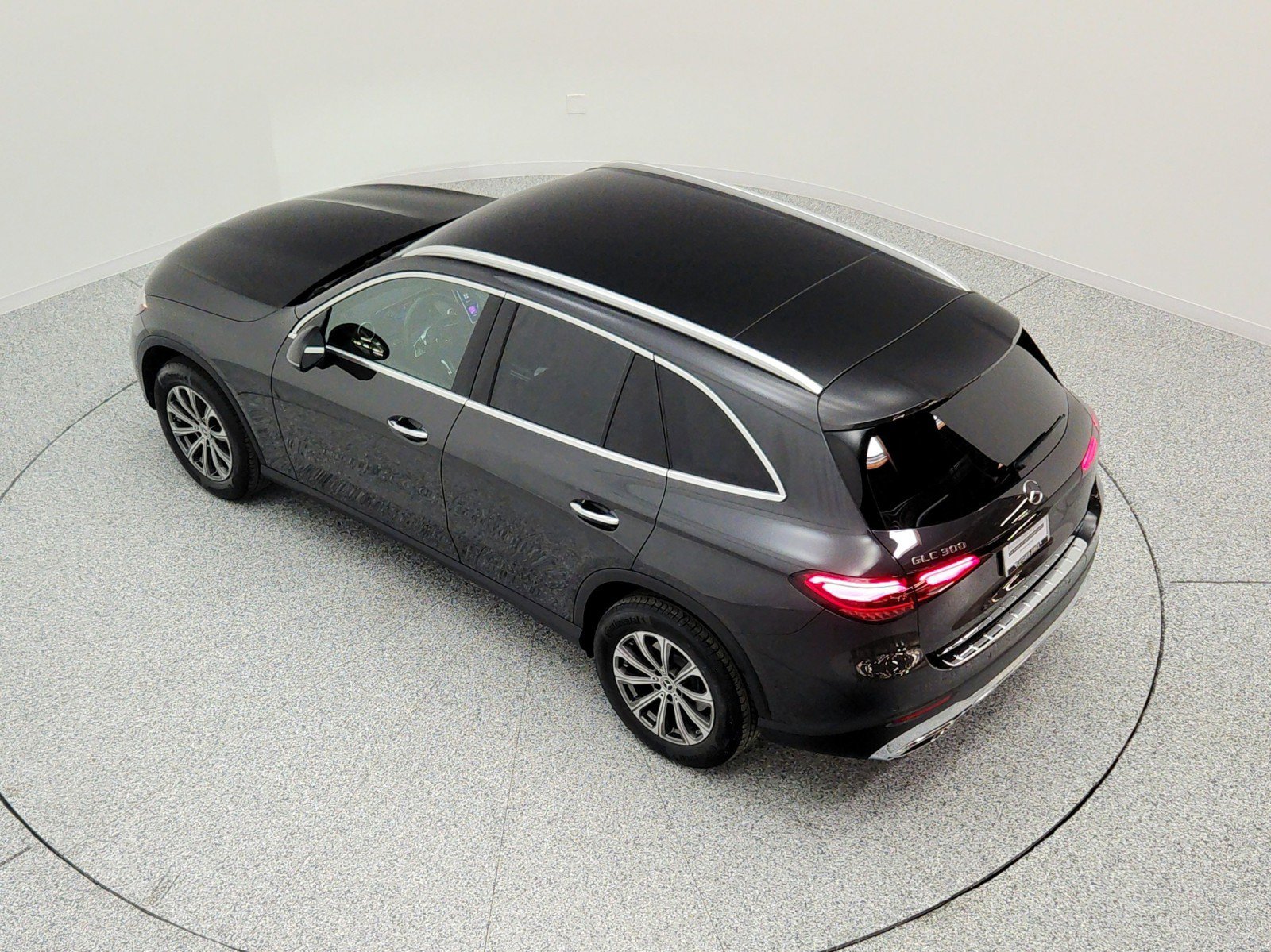 Certified 2026 Mercedes-Benz GLC 300 image 28