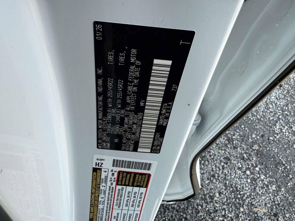 New 2026 Lexus TX 500h AWD image 20