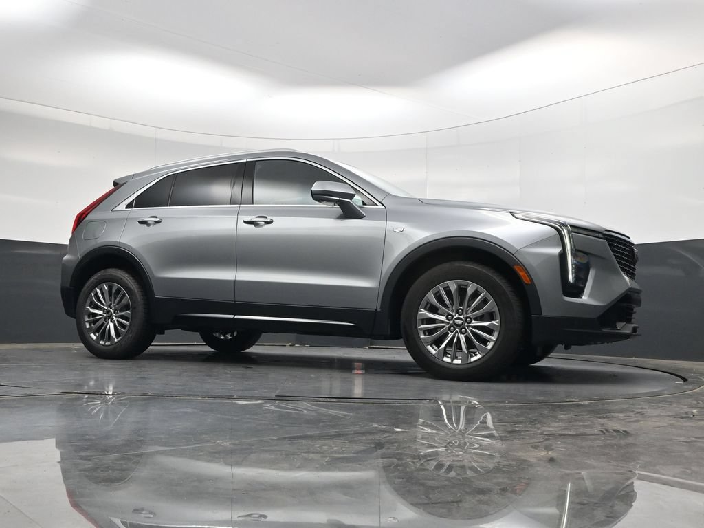 Used 2025 Cadillac XT4 Premium Luxury FWD image 38