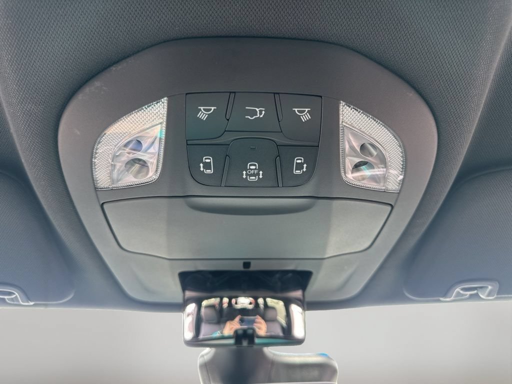 New 2026 Chrysler Voyager LX FWD image 54