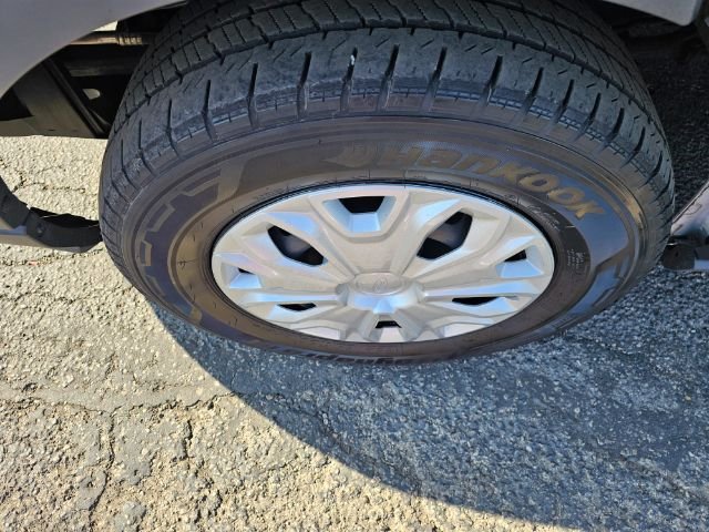 Used 2018 Ford Transit 350 XLT image 31