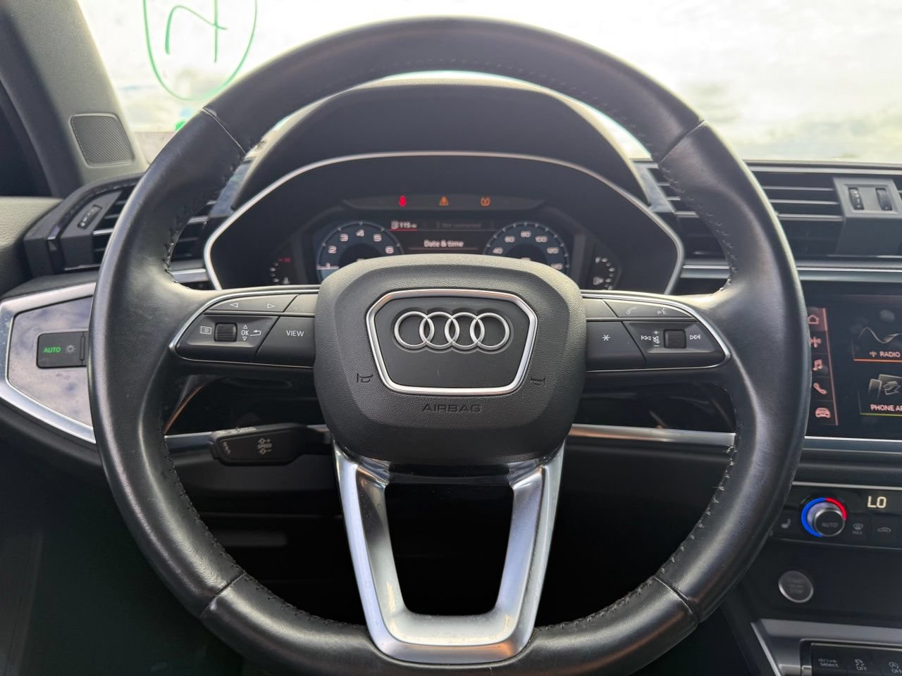Used 2020 Audi Q3 2.0T Premium Plus w/ Premium Plus Package AWD/4WD image 17