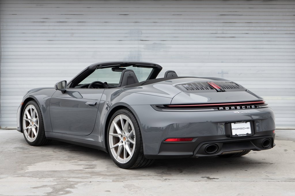 Certified 2025 Porsche 911 Carrera image 3