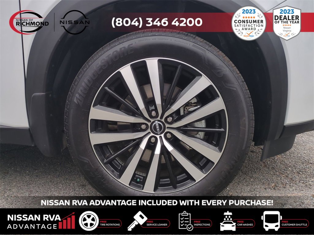 Certified 2025 Nissan Pathfinder Platinum image 12