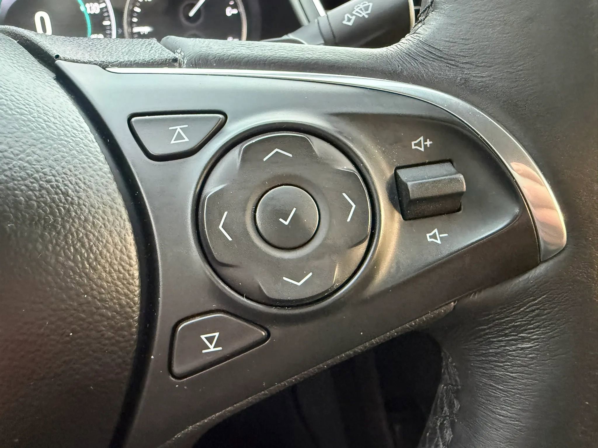 Used 2017 Buick LaCrosse Essence w/ Sun and Shade Package image 27