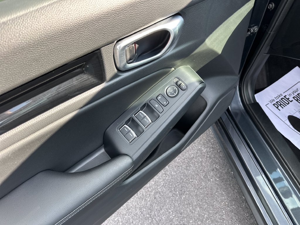 Used 2023 Honda Civic EX-L image 16