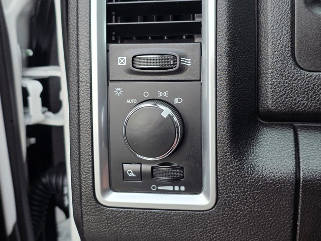 Used 2024 RAM 1500 Classic Warlock AWD/4WD image 39