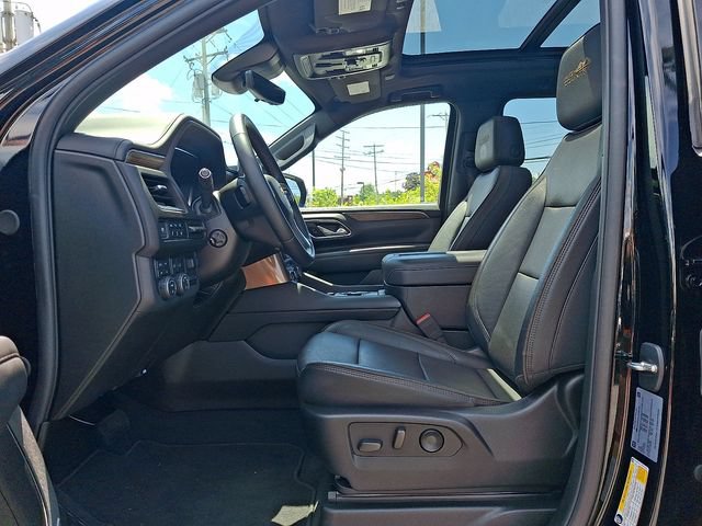 Certified 2023 Chevrolet Suburban High Country w/ Max Trailering Package AWD/4WD image 14