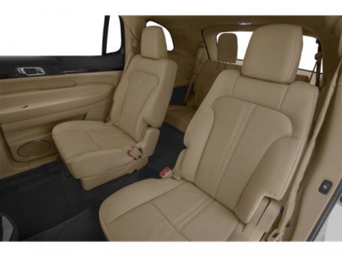 Used 2019 Lincoln MKT AWD image 17