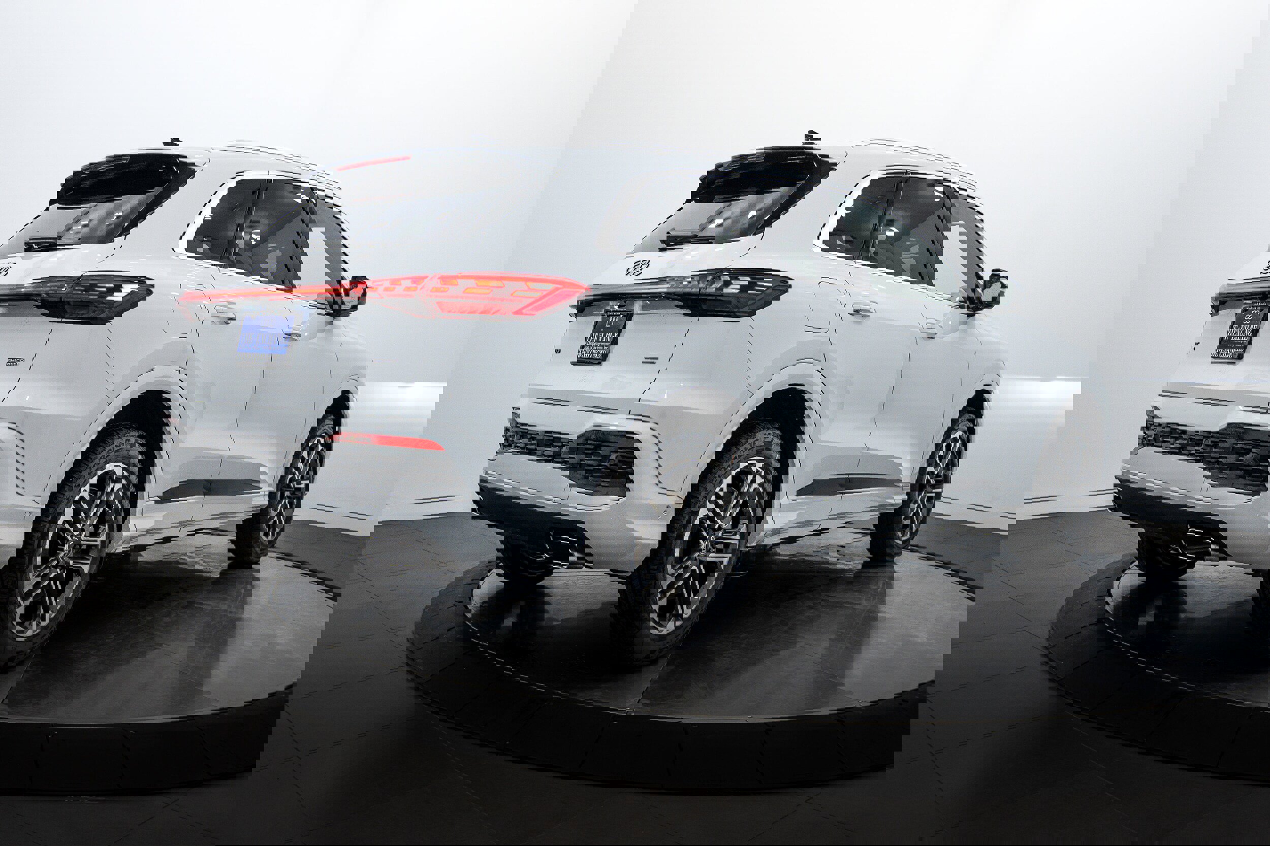 New 2025 Audi Q5 Premium Plus image 4