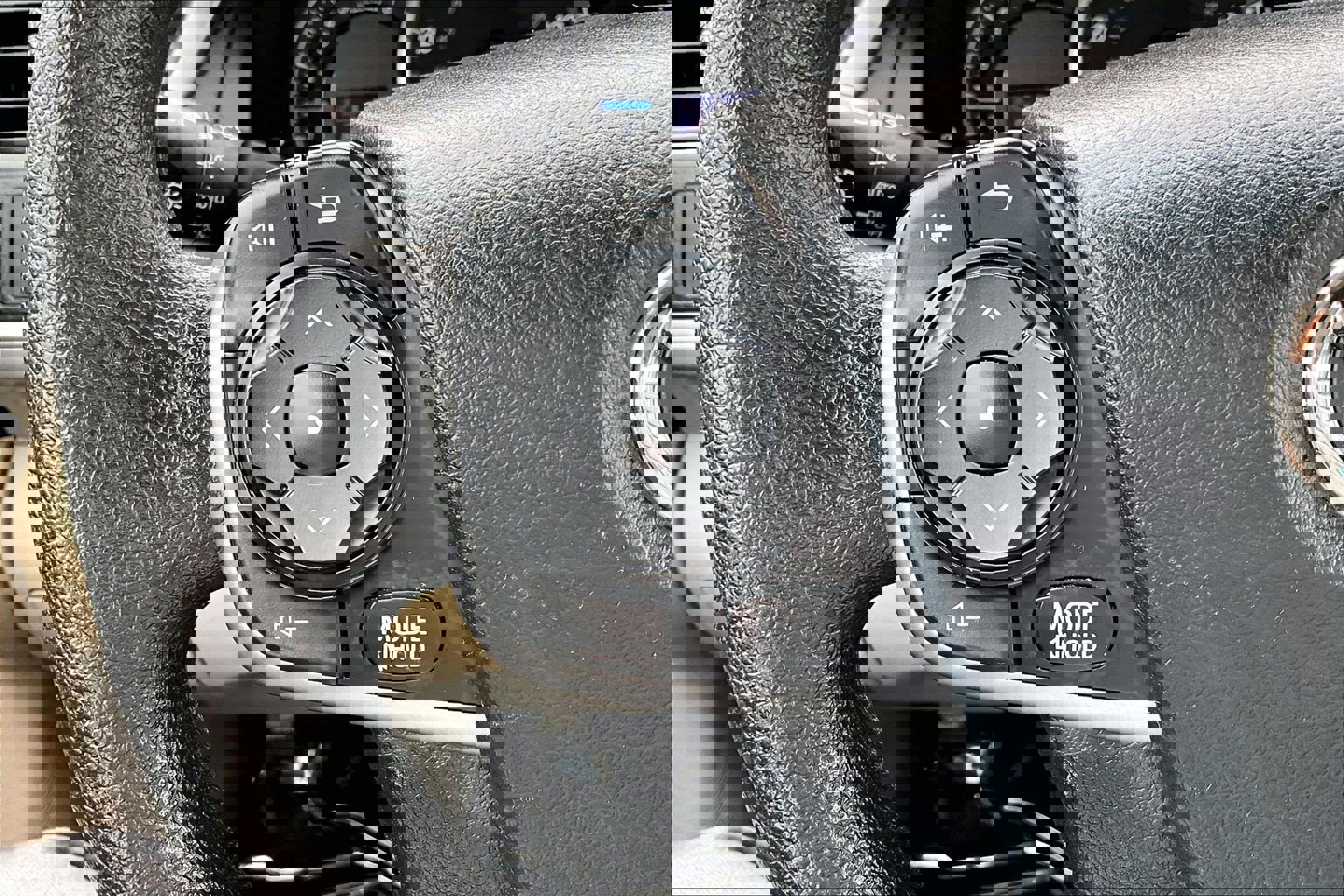 Used 2012 Toyota Camry LE image 17