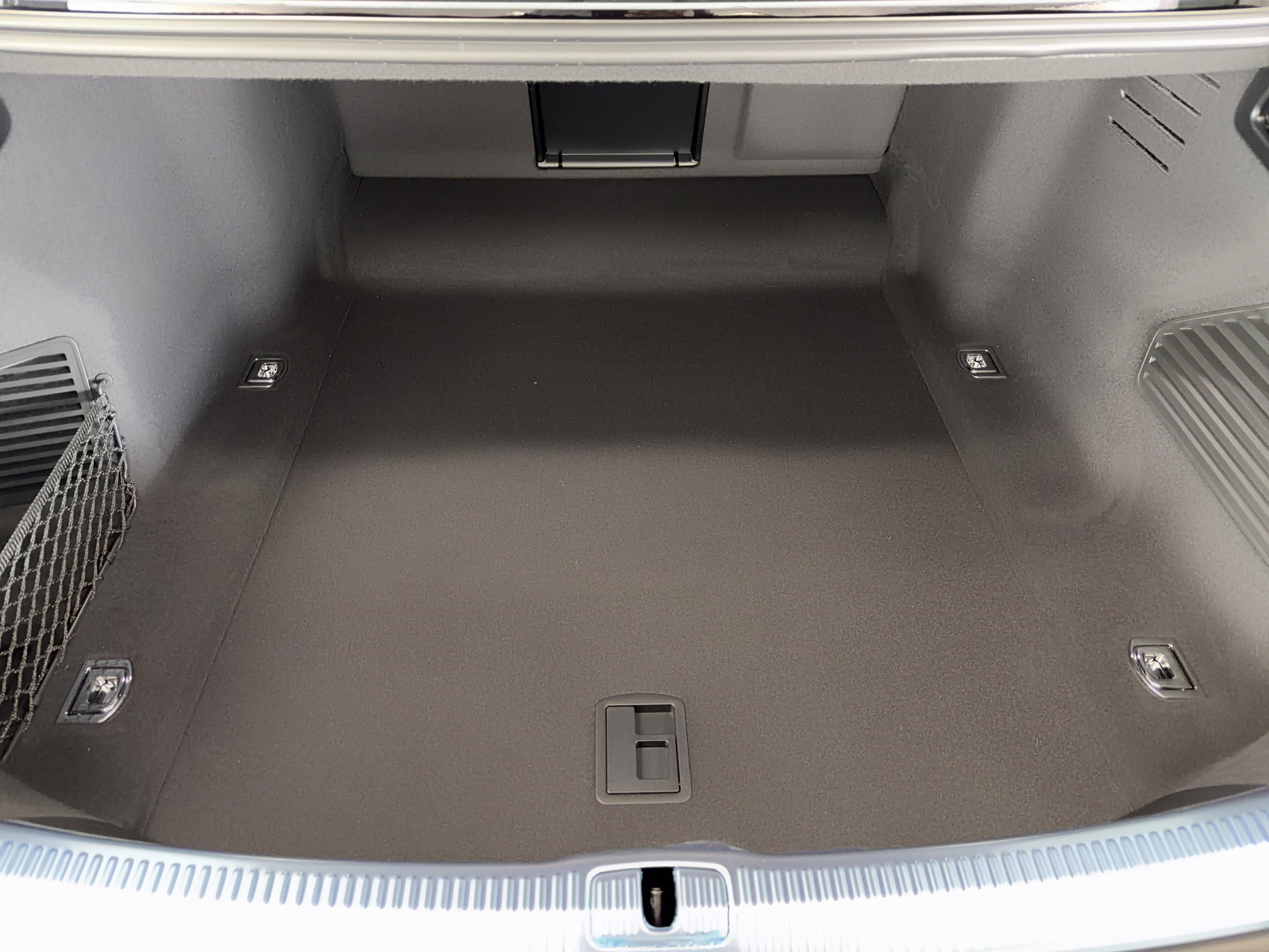 New 2026 Audi A8 L 3.0T image 13