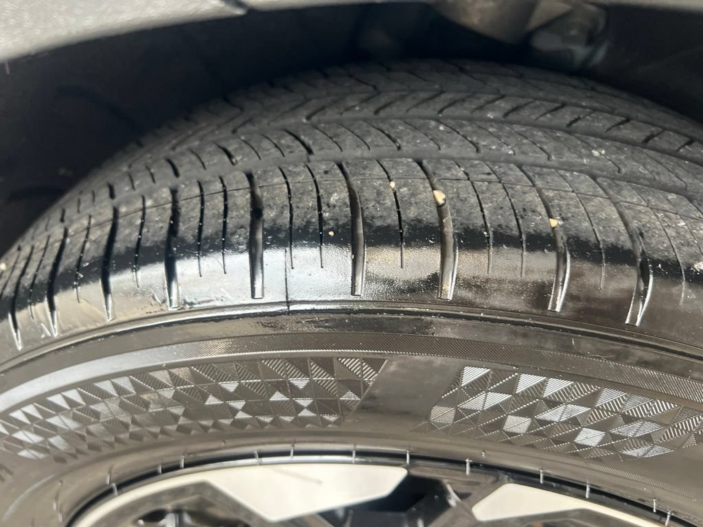 Certified 2024 Kia Sorento S FWD image 39