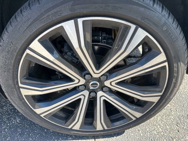 Used 2023 Volvo XC60 B5 Ultimate w/ Climate Package AWD/4WD image 6