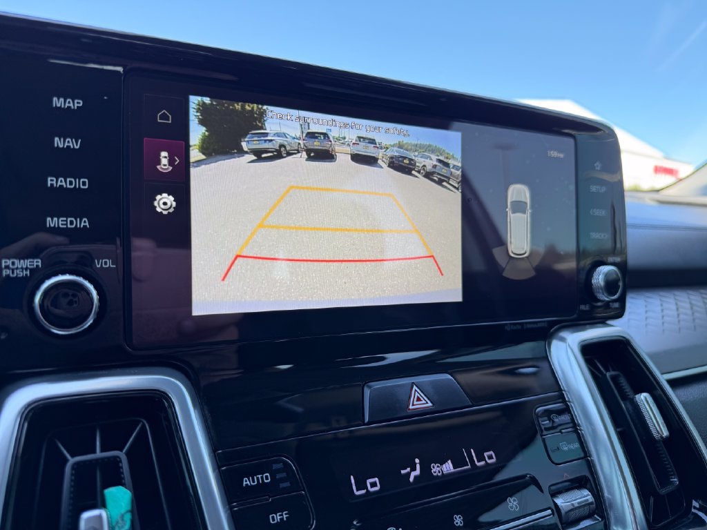 Certified 2023 Kia Sorento SX AWD/4WD image 32