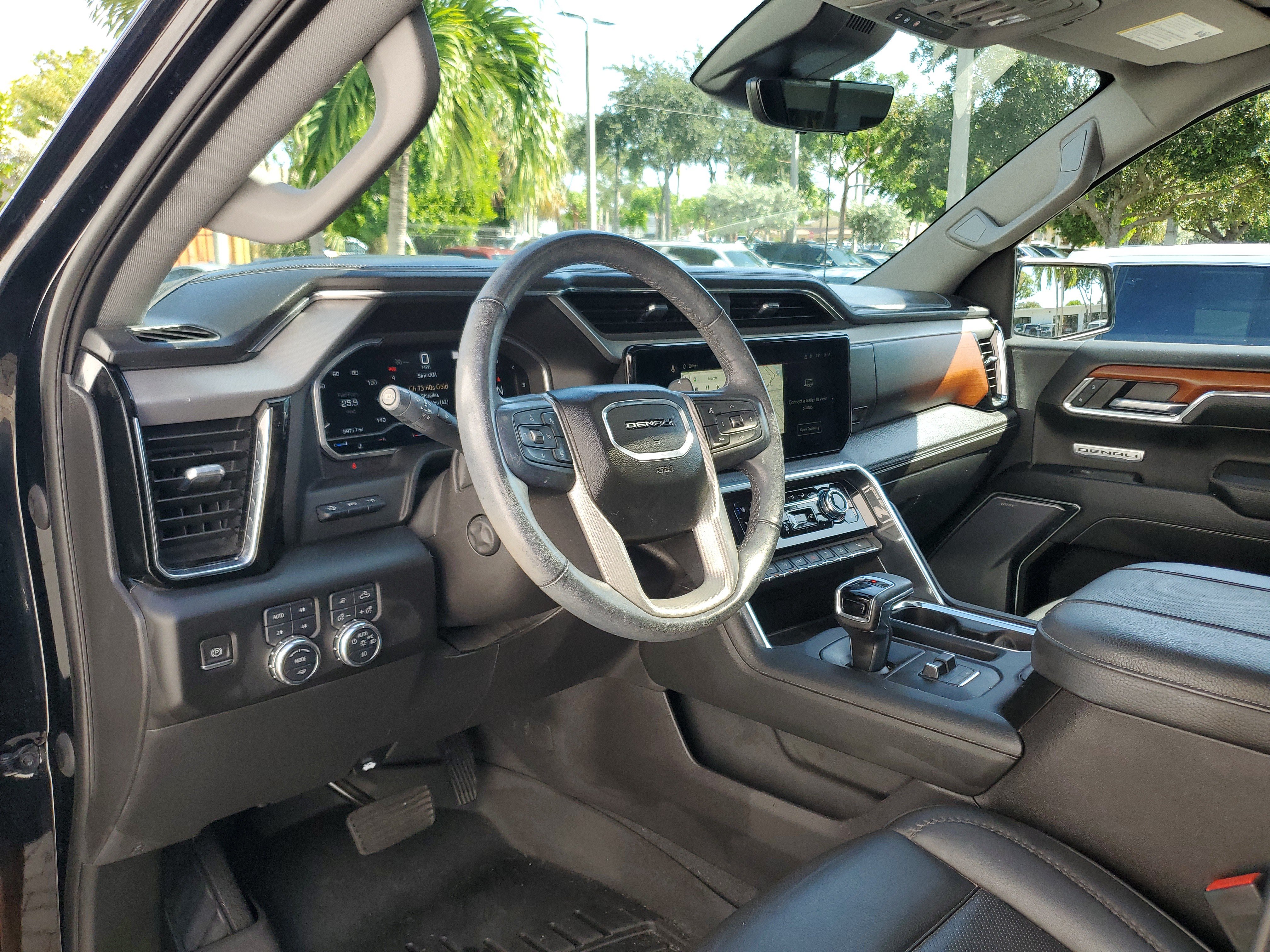 Used 2023 GMC Sierra 1500 Denali w/ Denali Reserve Package AWD/4WD image 9