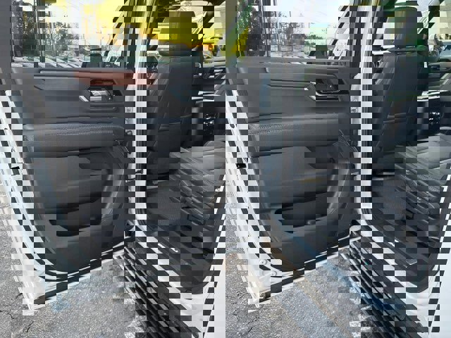 New 2026 GMC Yukon XL Denali w/ Sun & Power Step Package image 30