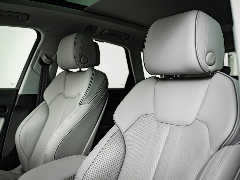 Used 2023 Audi Q5 2.0T Premium Plus w/ Premium Plus Package image 24