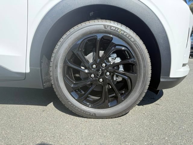 New 2027 Chevrolet Bolt RS w/ Technology Package FWD image 4