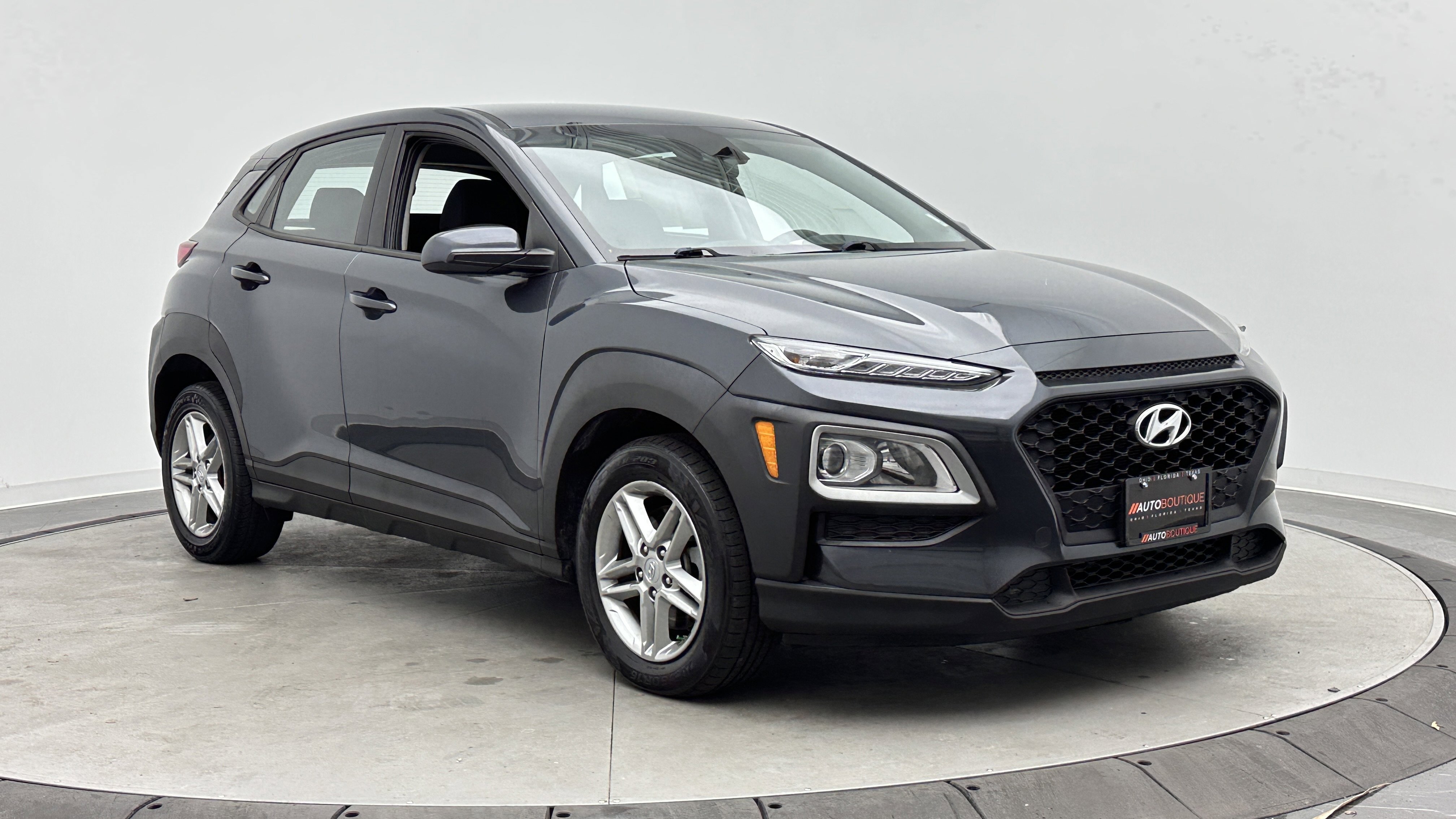 Used 2021 Hyundai Kona SE AWD/4WD image 3