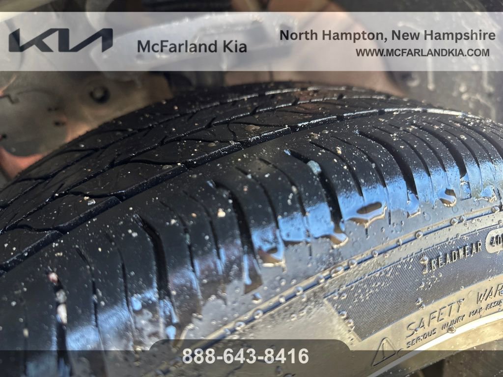 Used 2023 Kia Niro EX Touring image 30