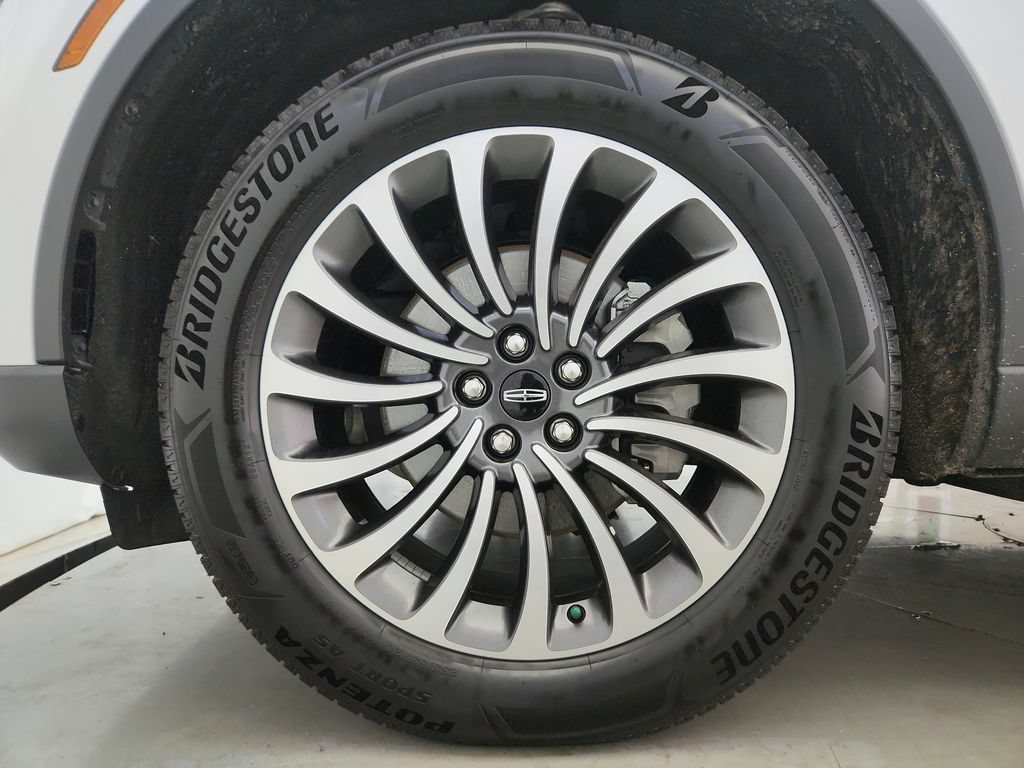 Used 2023 Lincoln Aviator AWD w/ Premium Package image 34