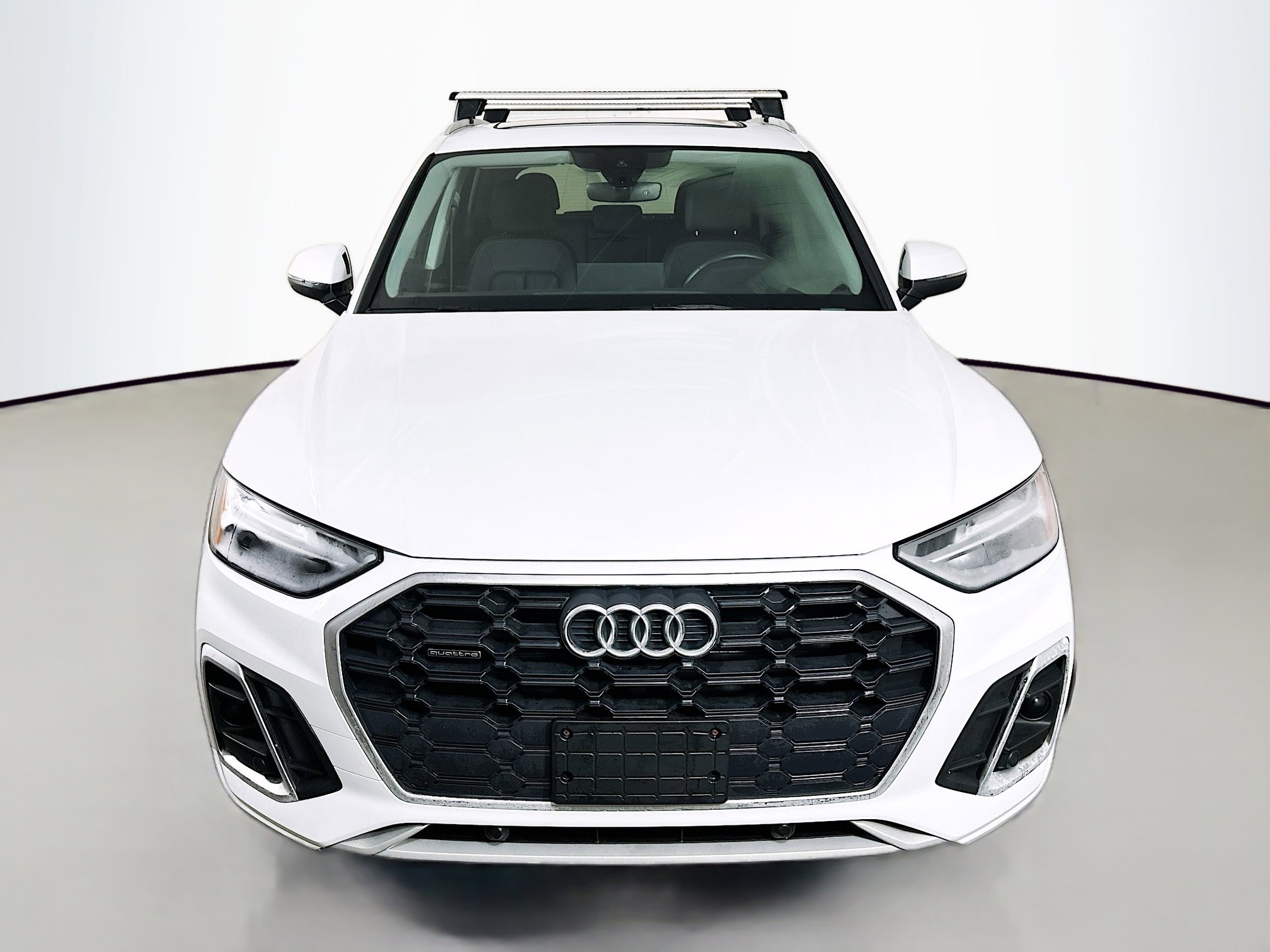 Used 2023 Audi Q5 2.0T Premium w/ Convenience Package image 2