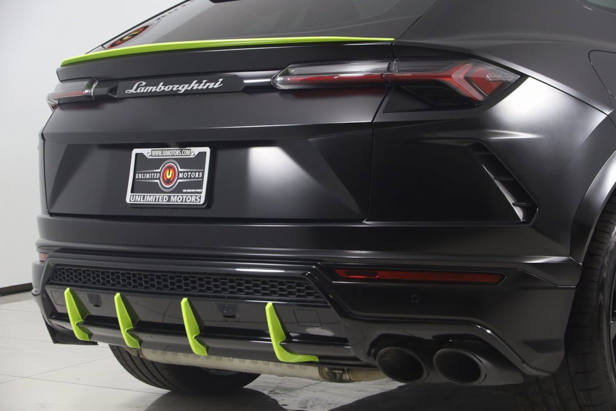 Used 2022 Lamborghini Urus AWD/4WD image 76