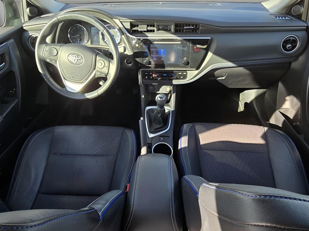 Used 2019 Toyota Corolla SE w/ Carpet Mat Package (TMS) image 25
