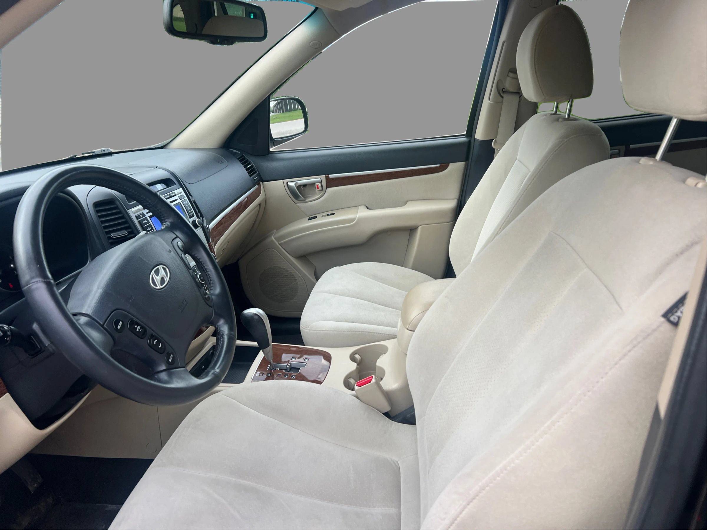 Used 2009 Hyundai Santa Fe SE FWD image 10