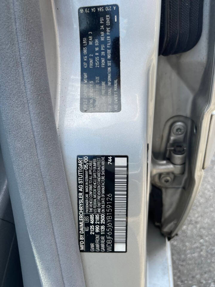 Used 2000 Mercedes-Benz E 320 Sedan image 18