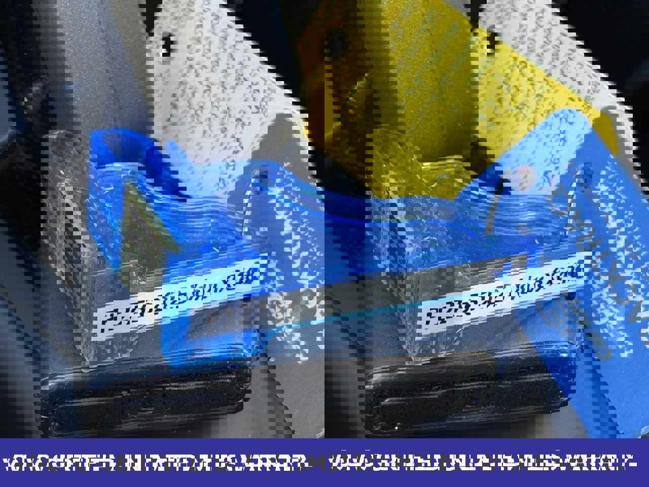 Certified 2025 Volvo XC40 B5 Core image 37