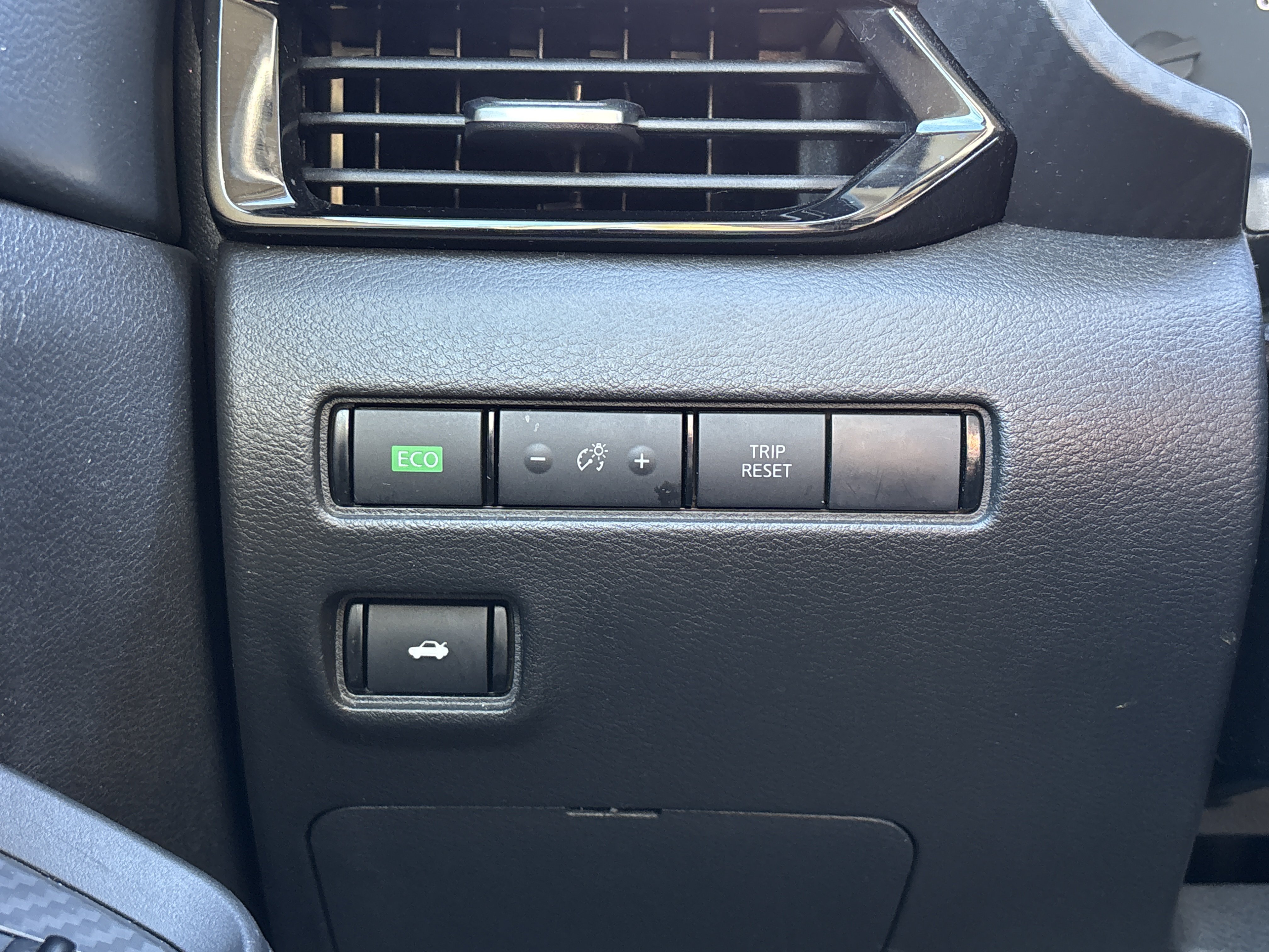 Used 2023 Nissan Sentra SV FWD image 30