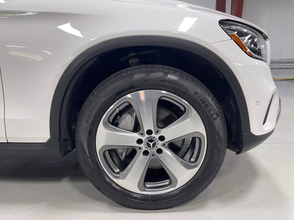 Used 2022 Mercedes-Benz GLC 300 4MATIC image 16