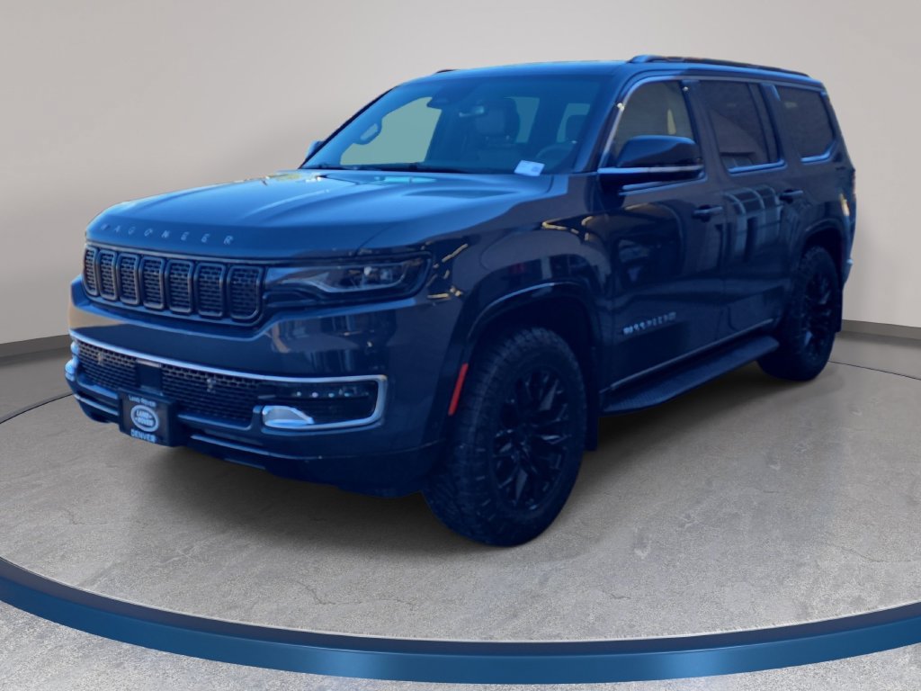 Used 2023 Jeep Wagoneer 4WD image 1