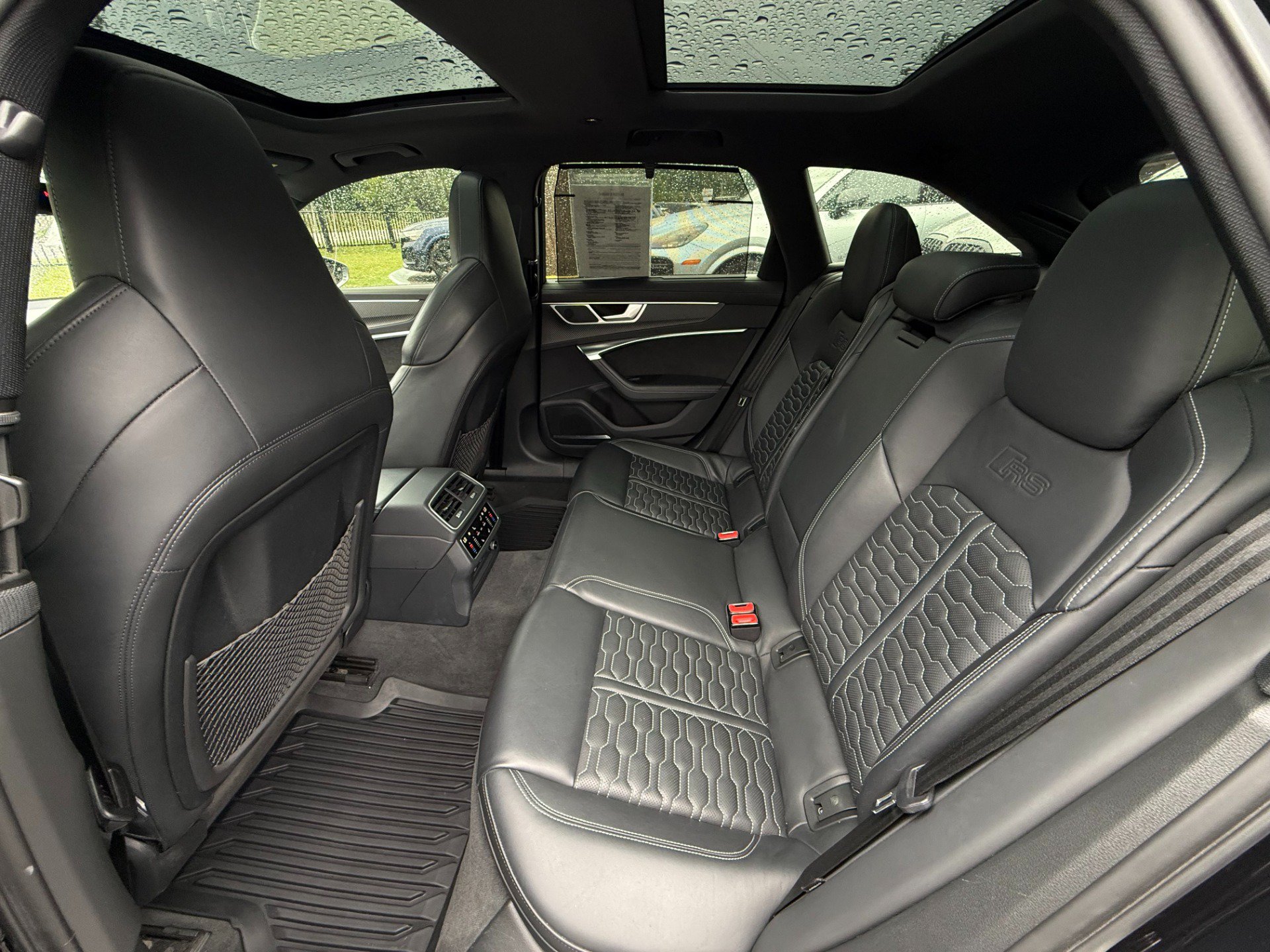 Used 2021 Audi RS 6 AWD/4WD image 17