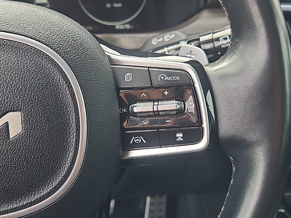 Certified 2022 Kia Sorento SX Prestige AWD/4WD image 28