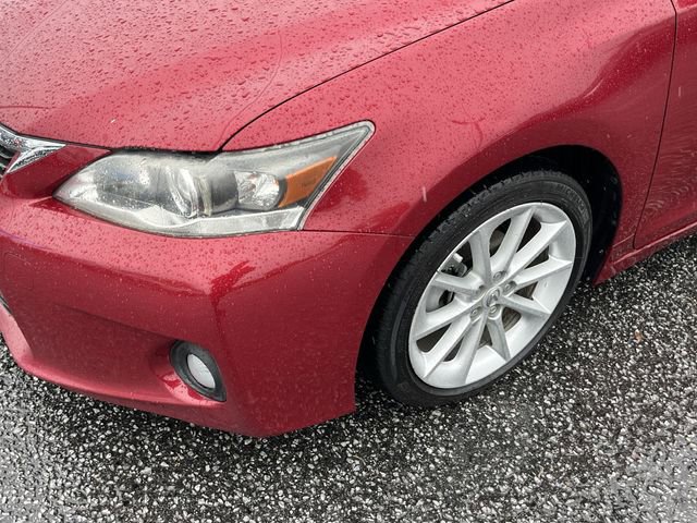 Used 2011 Lexus CT 200h image 9
