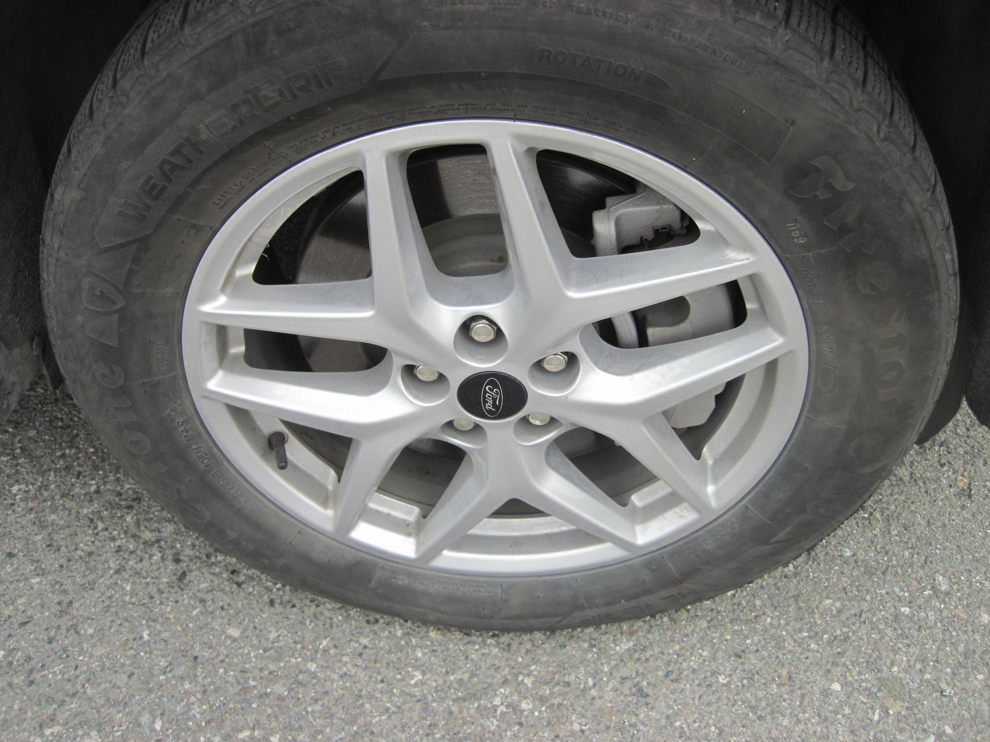 Used 2024 Ford Edge SEL image 7