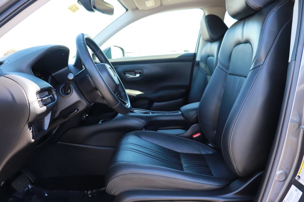 Used 2024 Honda HR-V EX-L image 11