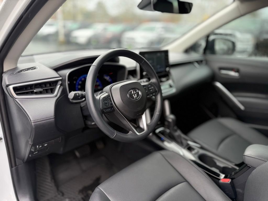 Certified 2022 Toyota Corolla Cross XLE w/ Convenience Package image 13
