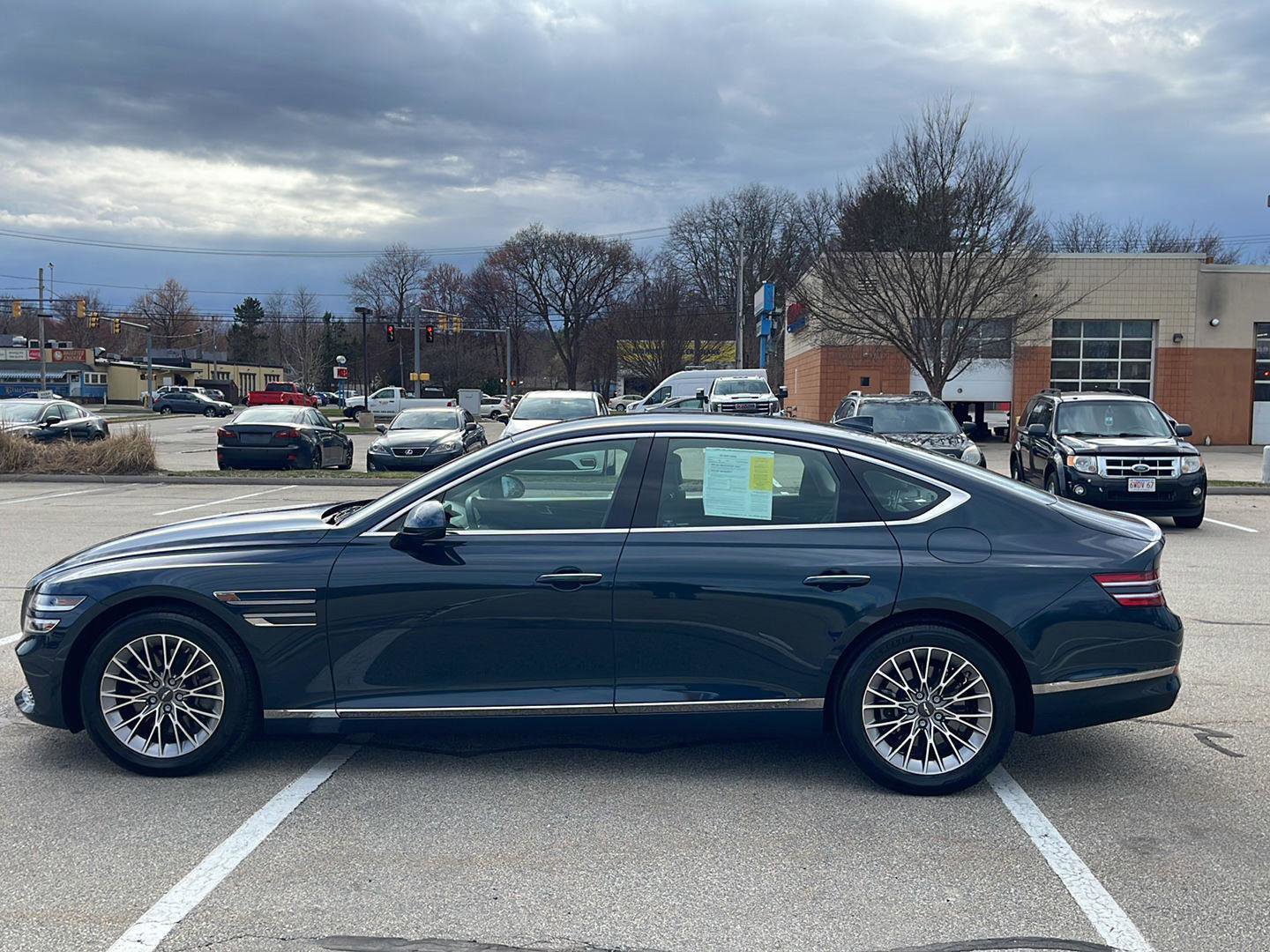 Used 2021 Genesis G80 2.5T image 8