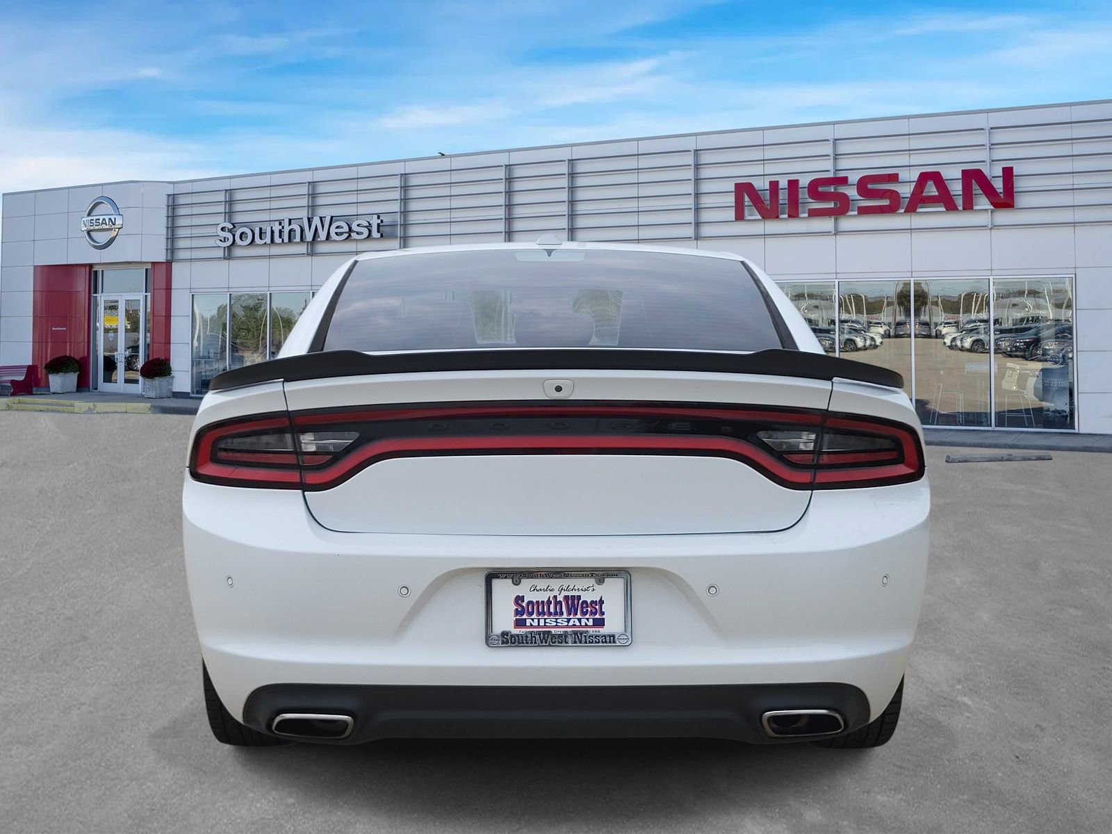Used 2020 Dodge Charger SXT w/ Plus Group RWD image 7