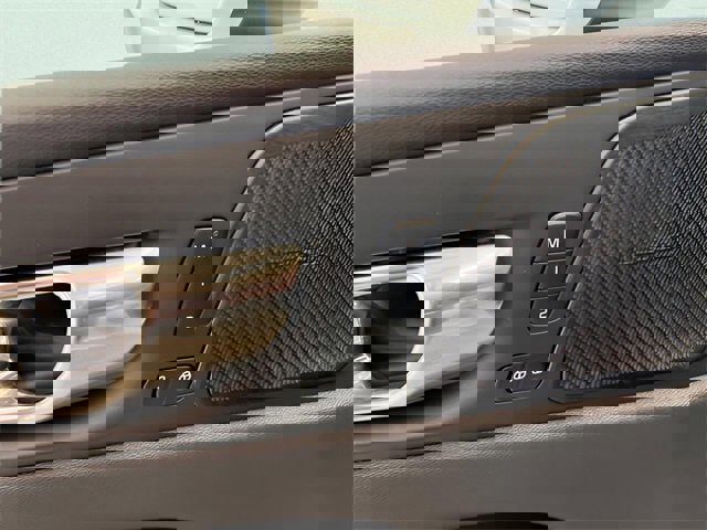 Used 2021 Volvo XC60 T5 Momentum w/ Premium Package image 14